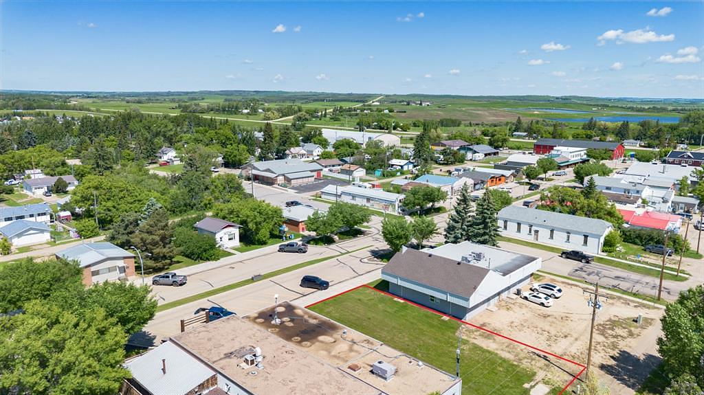 4851 Main Street, Alix, AB