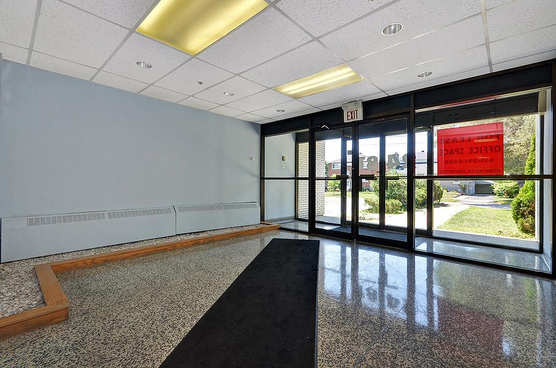100 - Area 1 - 2481 Kaladar Ave, Ottawa, ON