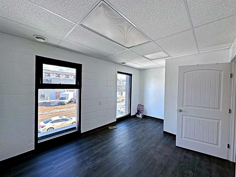 8127 Fraser Avenue, Fort McMurray, AB