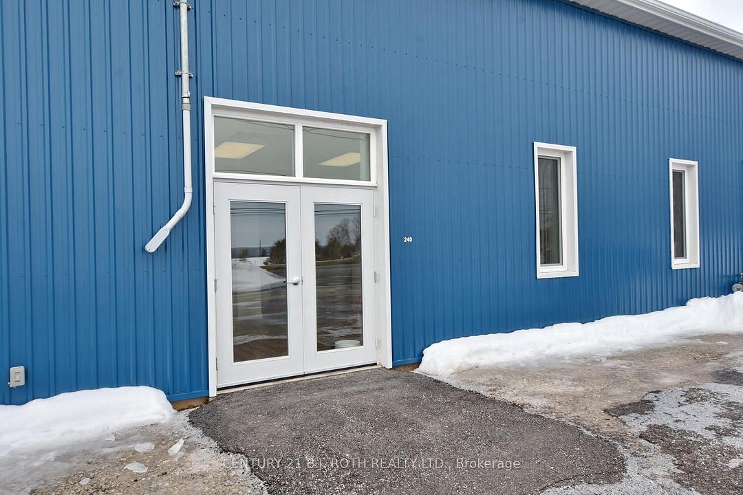 240 9th Avenue East, Owen Sound, ON