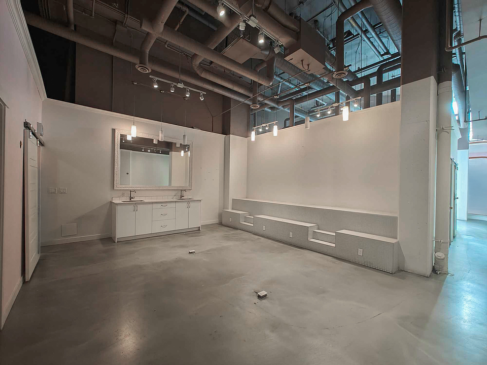 6 - 536 6 Avenue Southeast, Calgary, AB