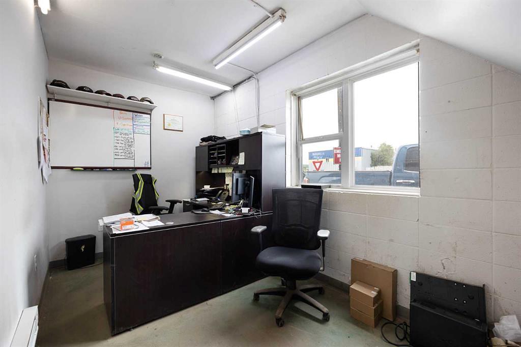 8030 Golosky Avenue, Fort McMurray, AB
