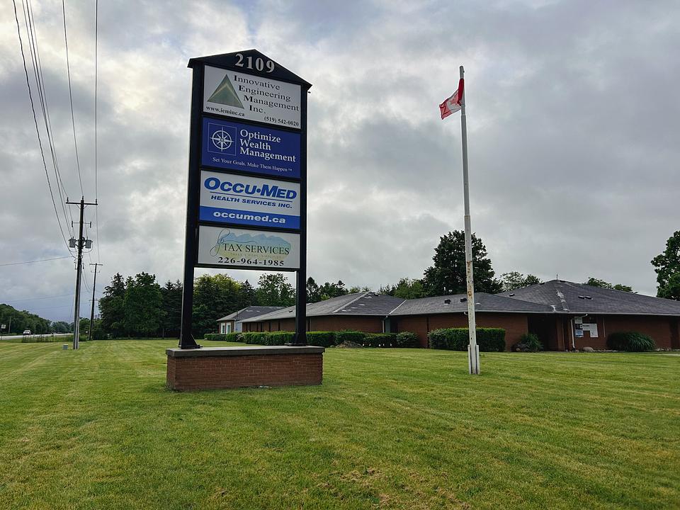 21 - 2109 London Line, Sarnia, ON