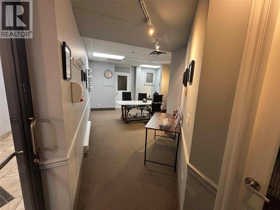 120 - 1455 Ellis Street, Kelowna, BC