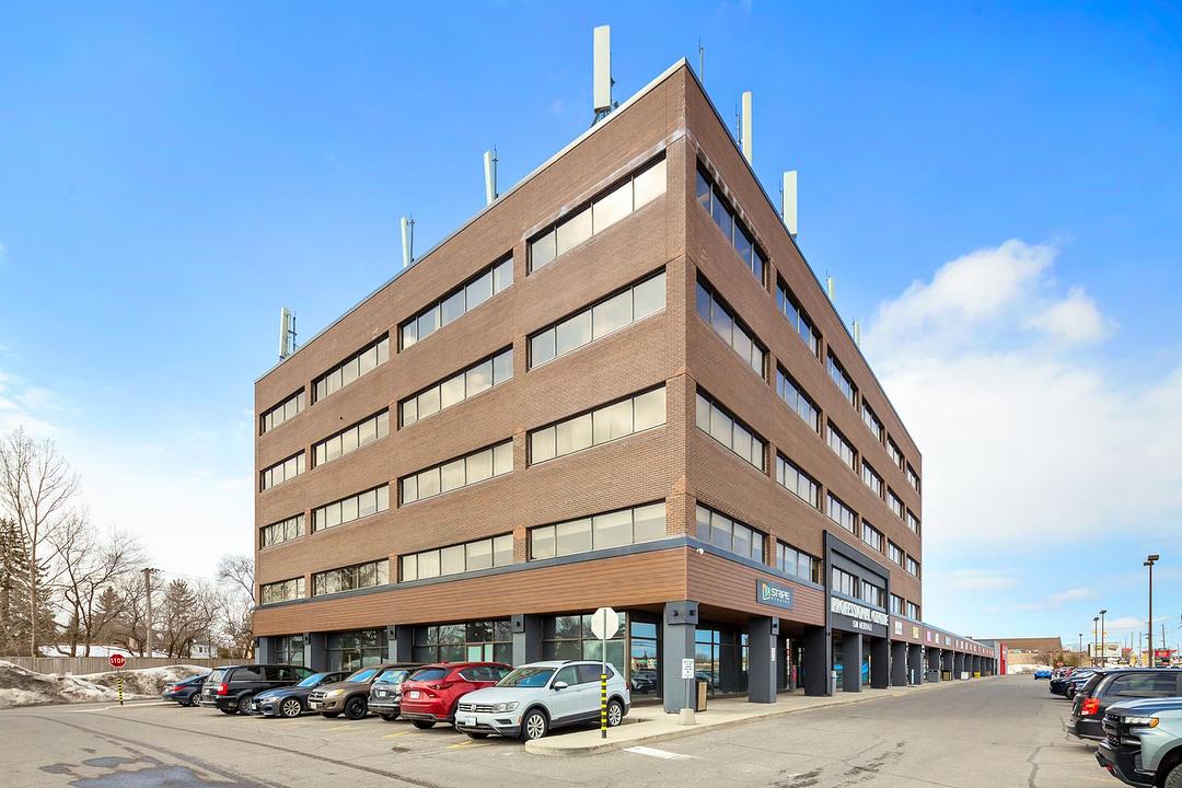 303 - 1580 Merivale Road, Ottawa, ON
