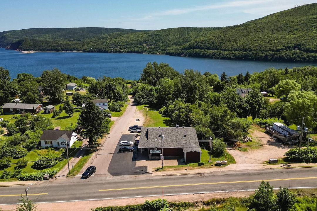 37867 Cabot Trail, Ingonish Beach, NS