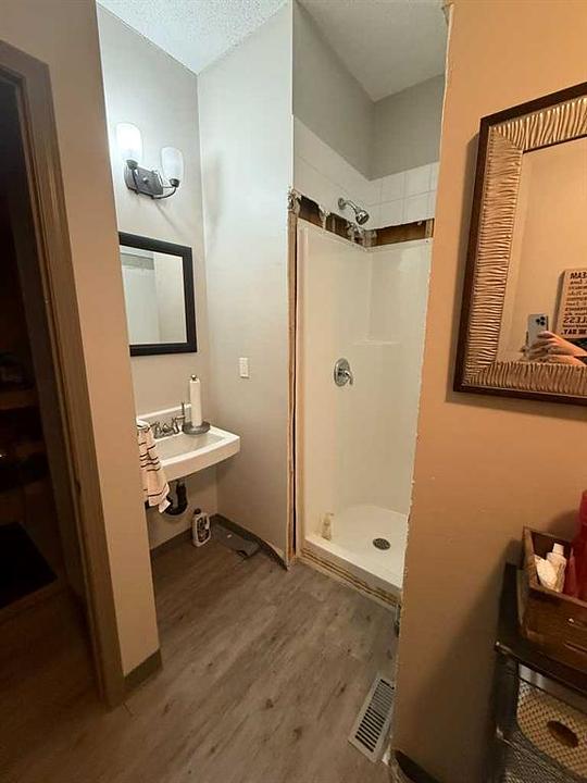 Lot 19 - 223 6 Street, Beiseker, AB