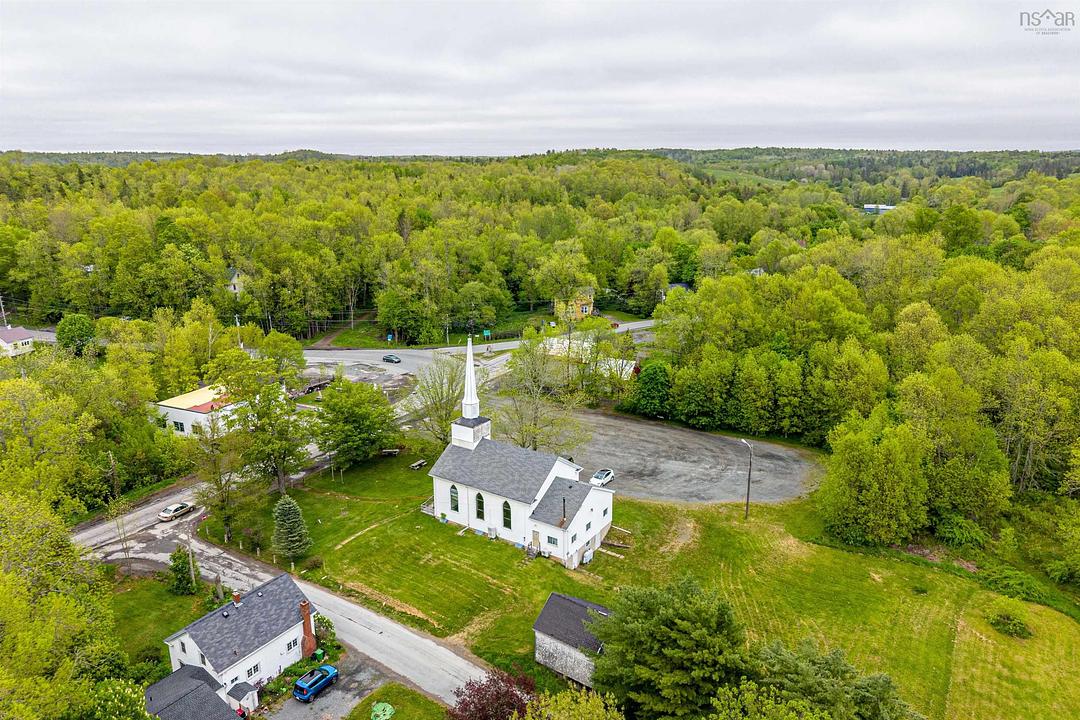 7800 Highway 14, Newport, NS