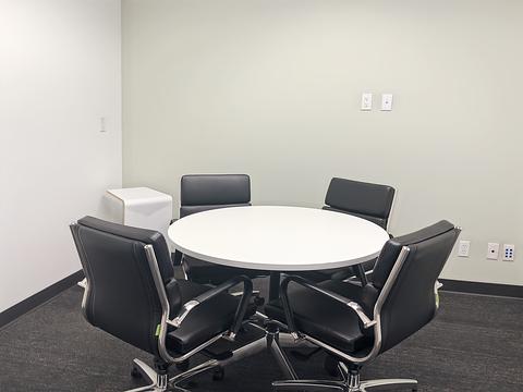 13353 Commerce Parkway, Richmond, BC