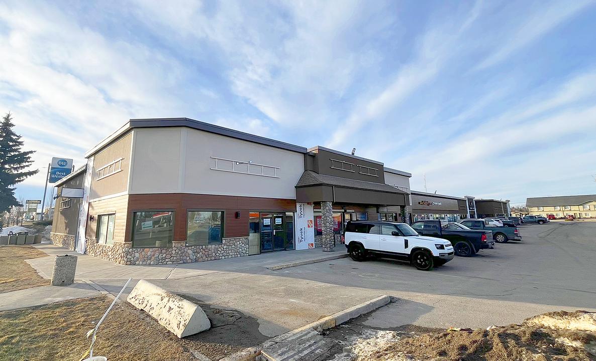 510 Trans-Canada Highway, Strathmore, AB
