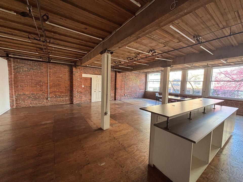 401 - 68 Water St, Vancouver, BC