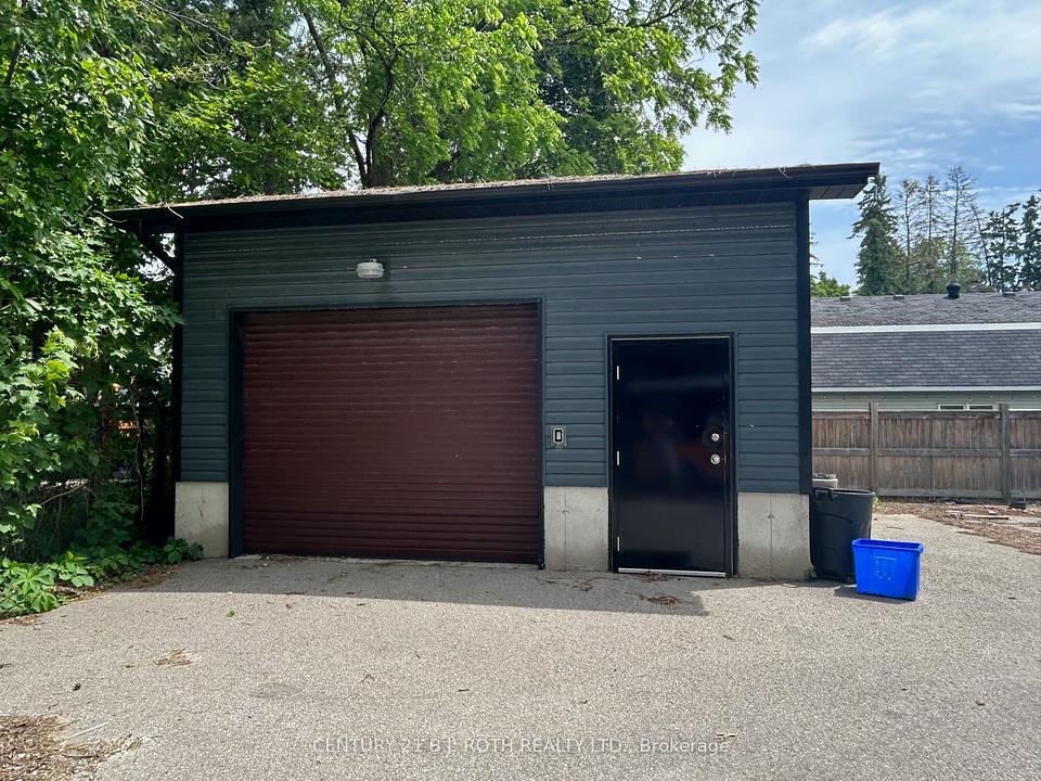26 Caroline Street, Barrie, ON