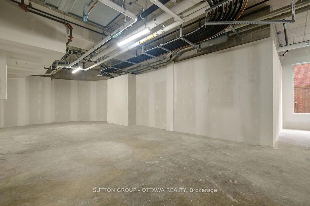 399 Winston Avenue, Ottawa, ON