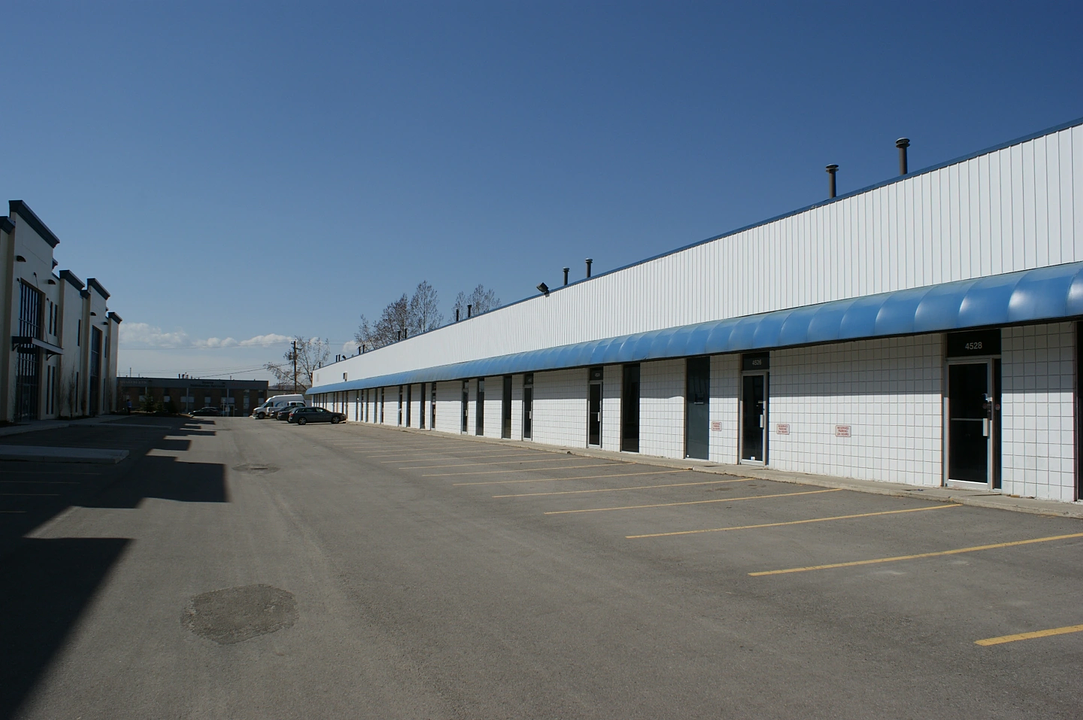 4526 - 4504 14 Street Northeast, Calgary, AB