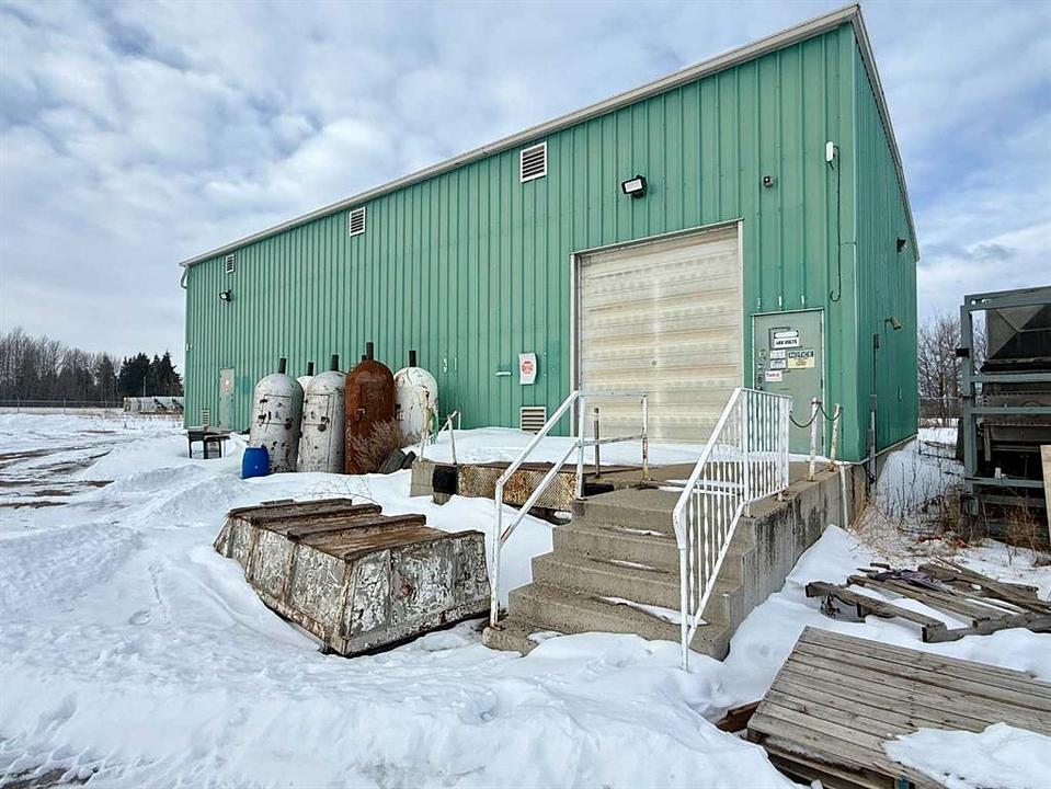 255048 Township Road 424, Ponoka County, AB