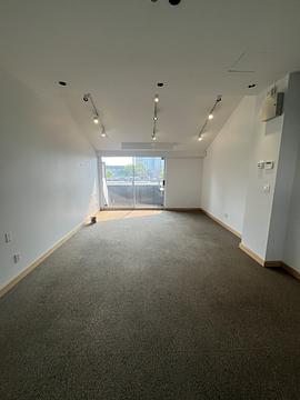 1080 Mainland St, Vancouver, BC