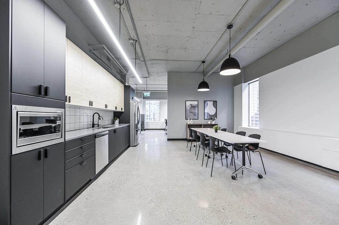 0900 - 1235 Bay Street, Toronto, ON