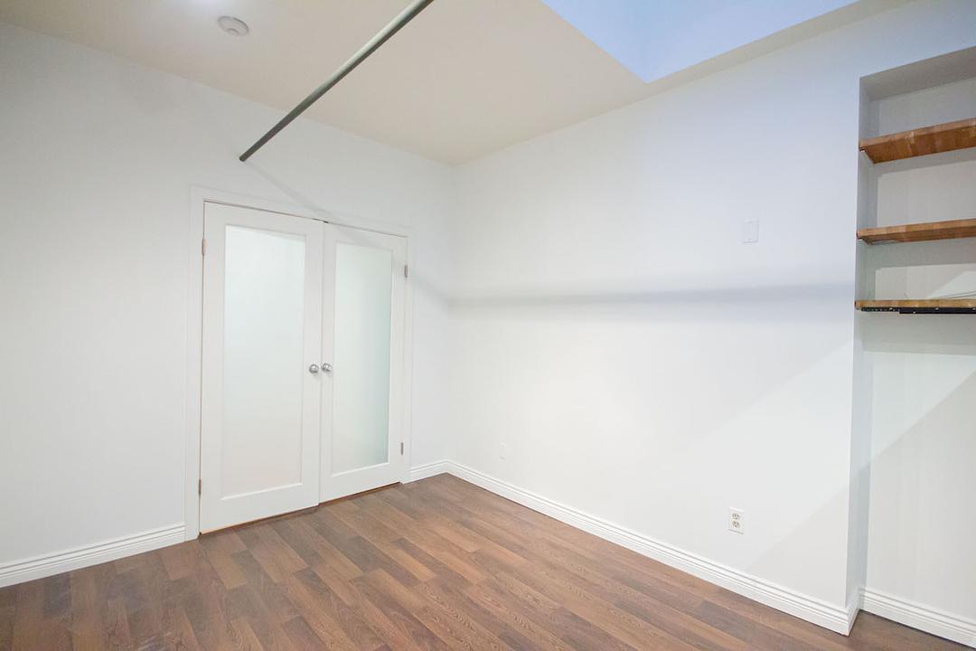- 300 - 289 Abbott Street, Vancouver, BC