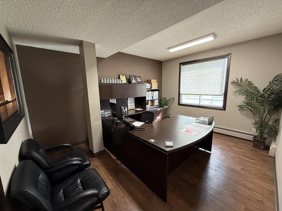 1-4 - 7836 49 Avenue, Red Deer, AB