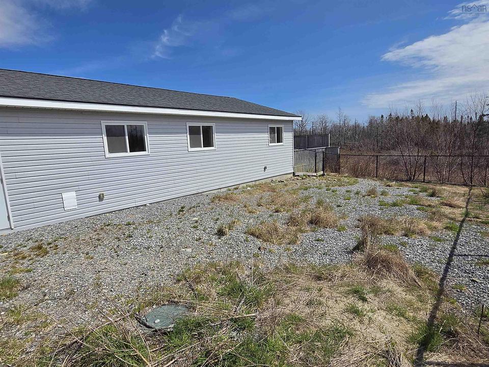 128 Beach Road, Shelburne, NS