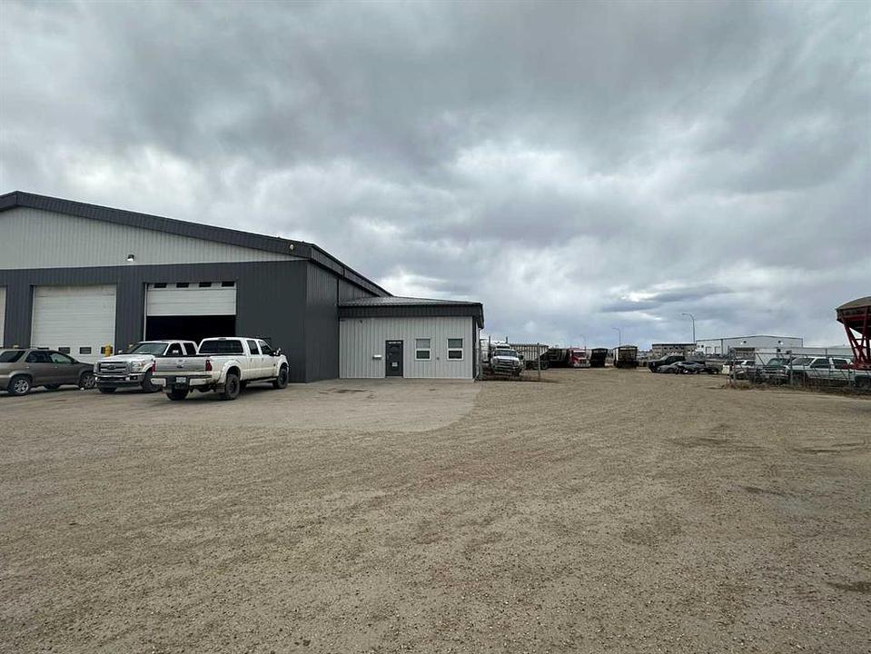 102 - 15302 94 Street, Grande Prairie, AB