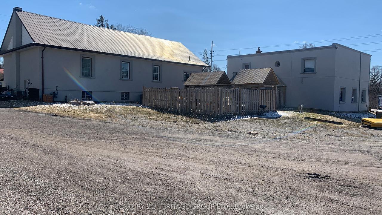 14685 Woodbine Avenue, Gormley, ON