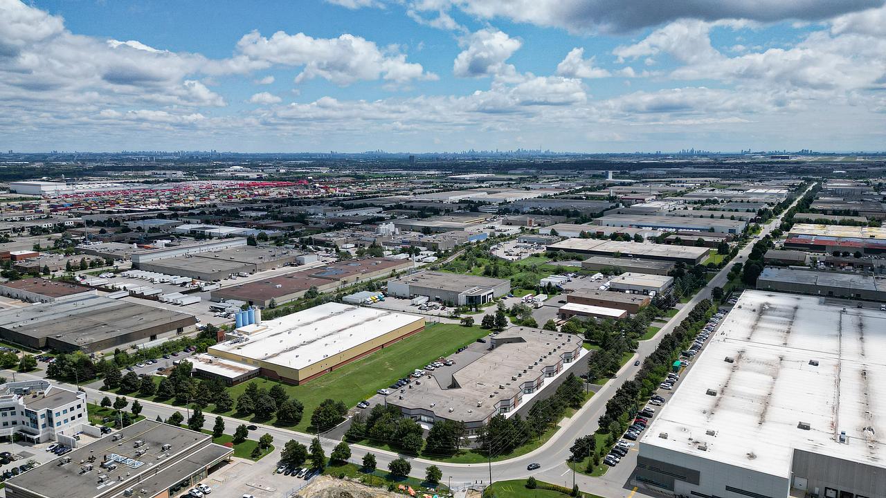 253 Summerlea Road, Brampton, ON