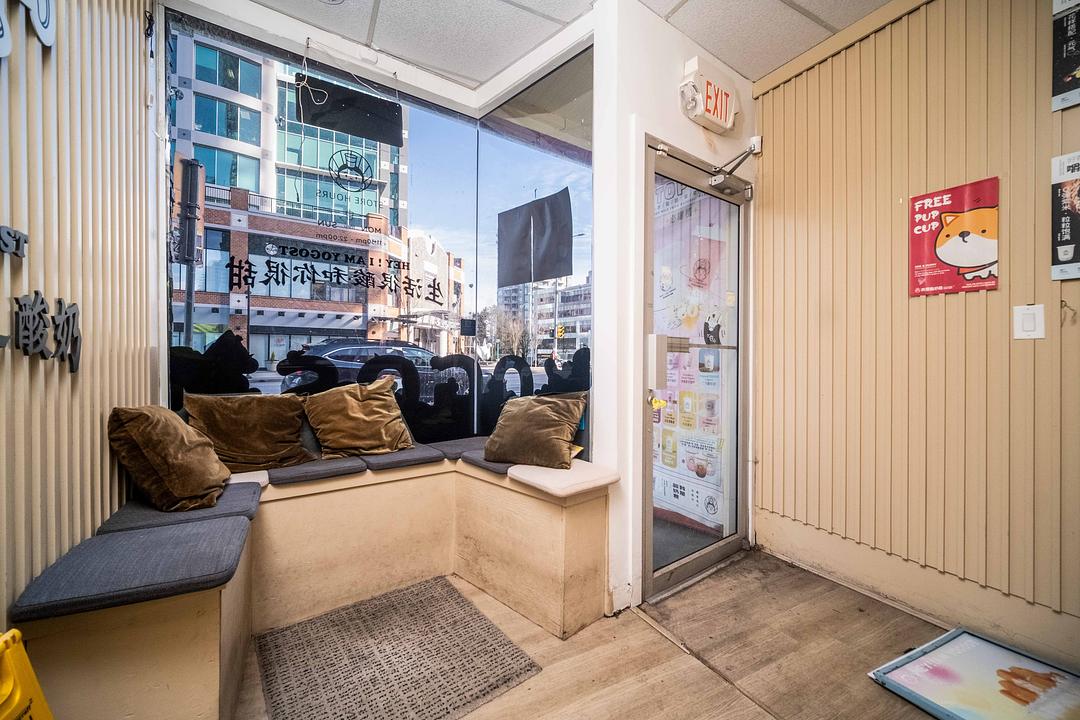4560 Kingsway, Burnaby, BC