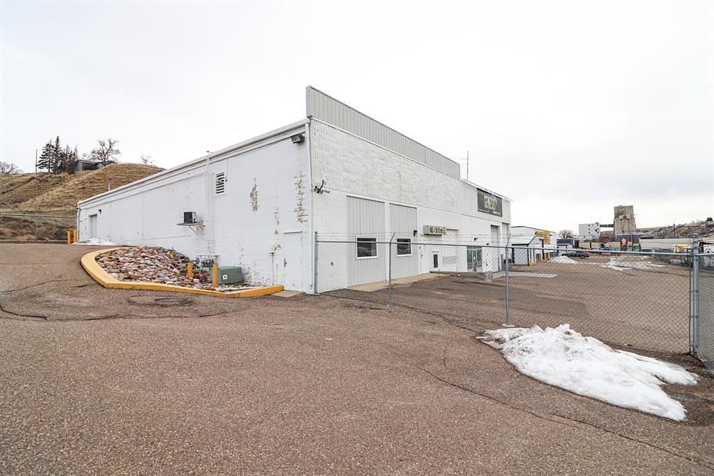 602 13 Street Southeast, Medicine Hat, AB