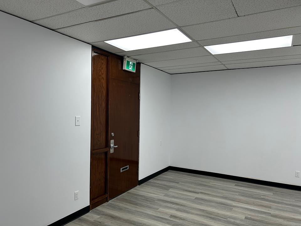 403 - 5881-5889 Cote des Neiges, Montreal, QC