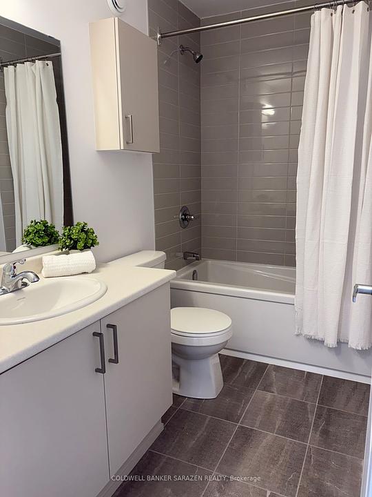 33E Salamander Way, Ottawa, ON
