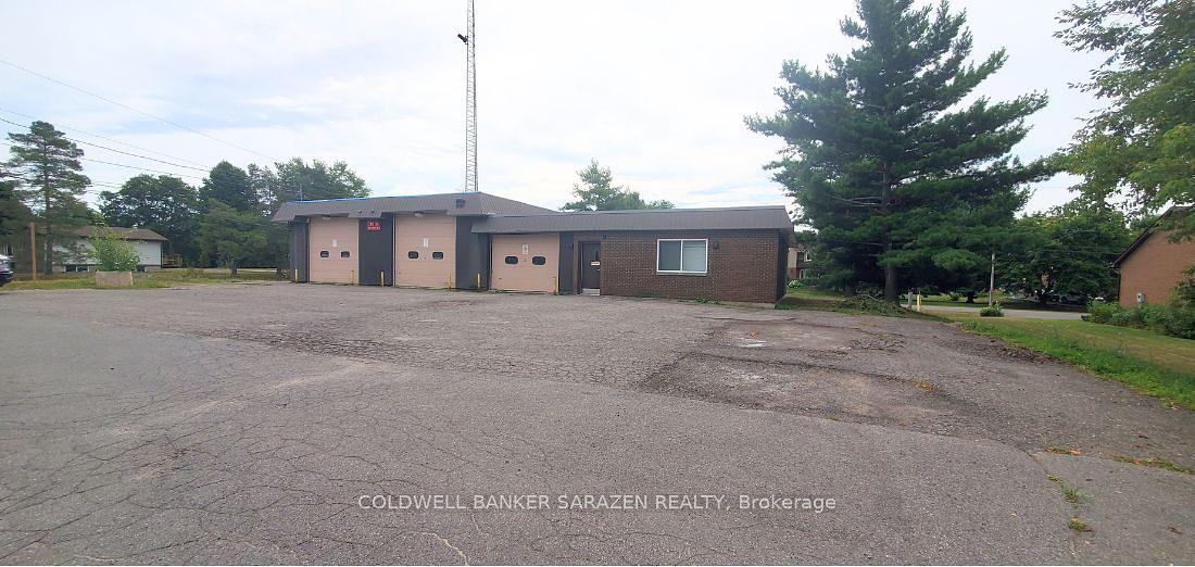 7010 Parkway Road, Ottawa, ON