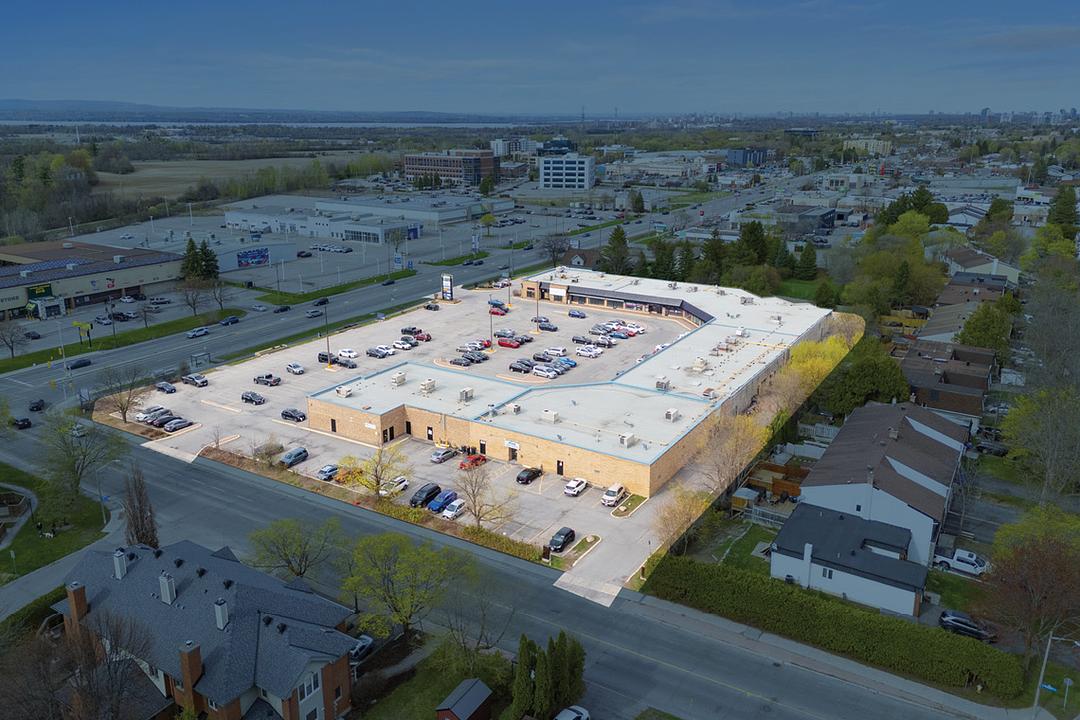 2194 Robertson Rd, Ottawa, ON