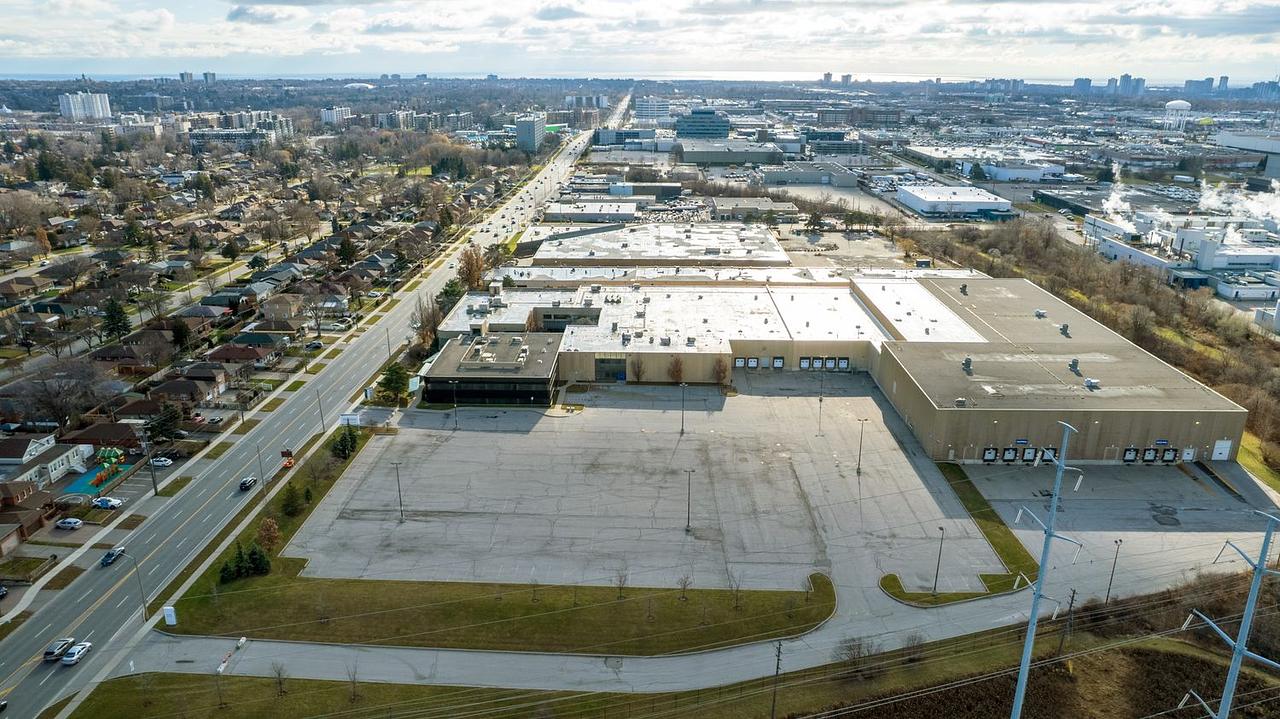 1 - 1120 Birchmount Road, Toronto, ON