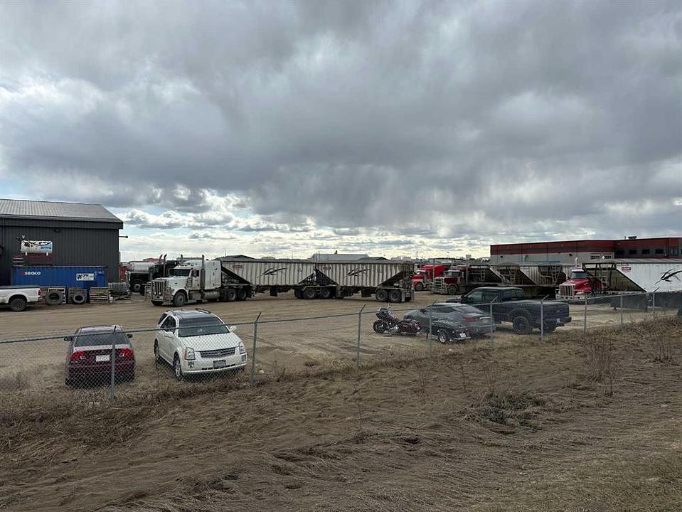 102 - 15302 94 Street, Grande Prairie, AB