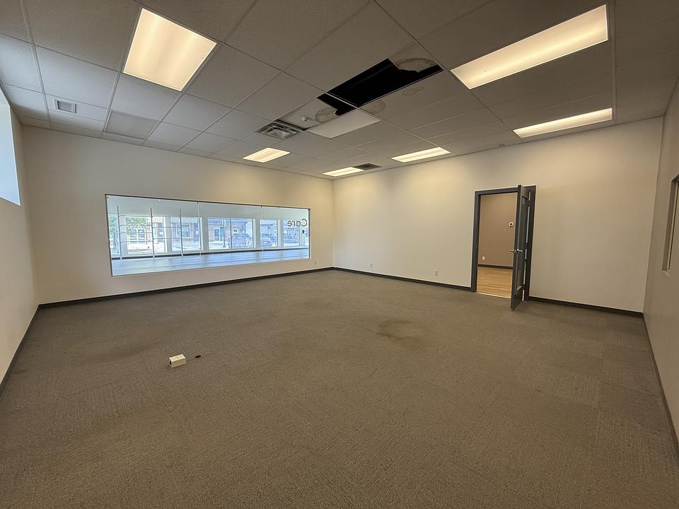 1 - 4720 50 Avenue, Red Deer, AB