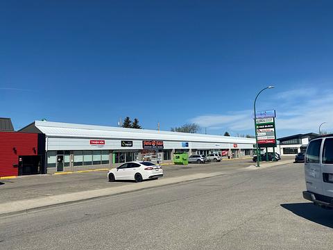 1300 Mayor Magrath Drive South, Lethbridge, AB
