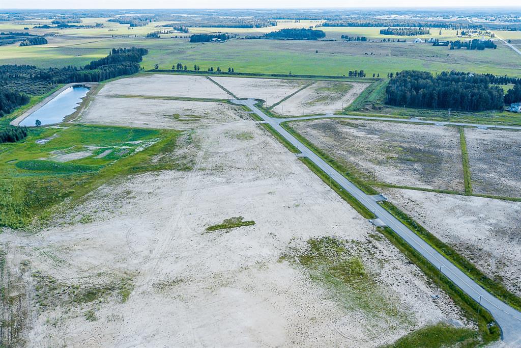 11 Metaldog Drive, Clearwater County, AB