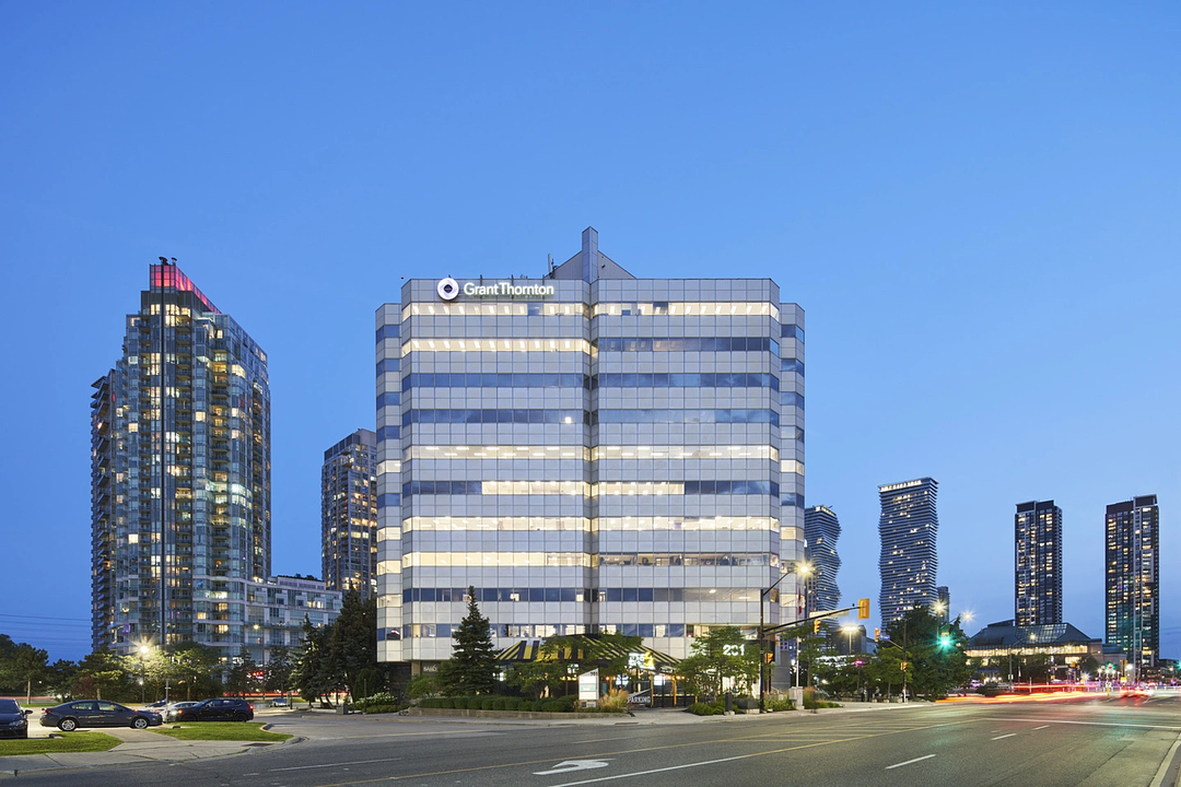 304 - 201 City Centre Drive, Mississauga, ON