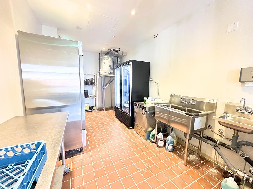 8982 University High Street, Burnaby, BC