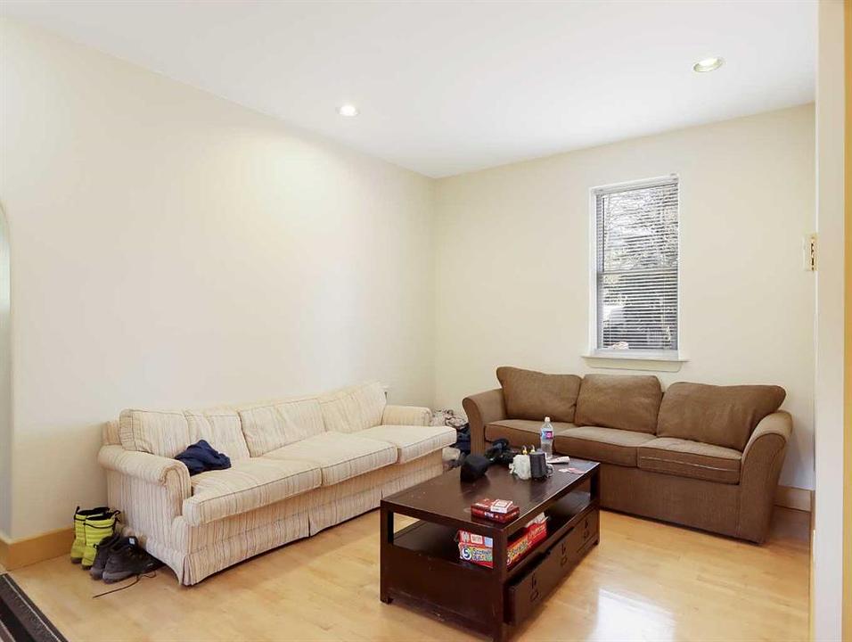 228 17 Street, Canmore, AB