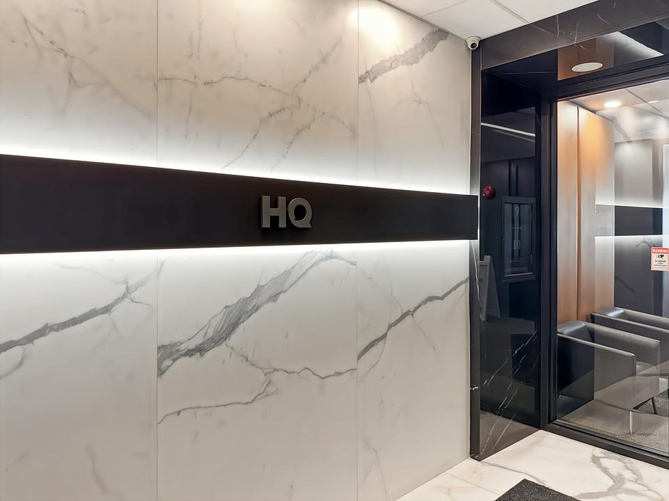 240 Rue Saint-Jacques, Montréal, QC