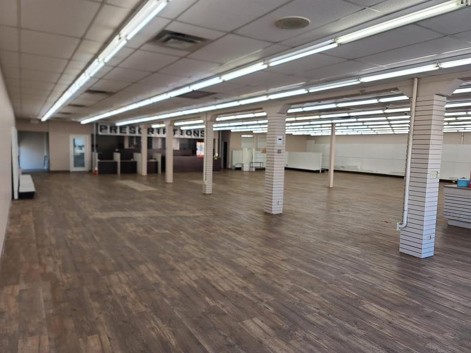 10013 100 Avenue, Peace River, AB