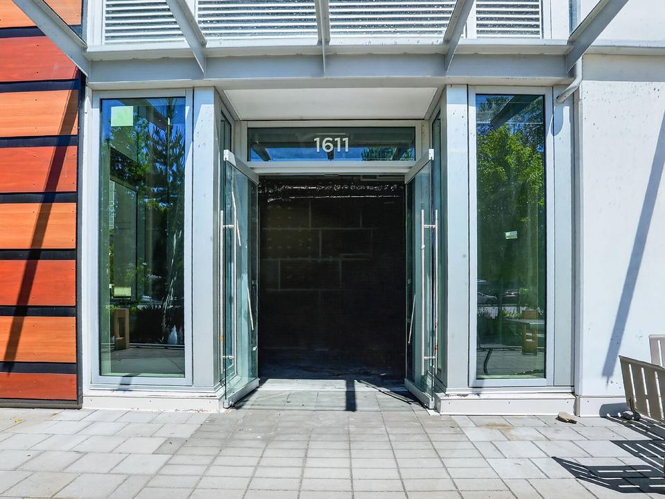 1611 Capilano Road, North Vancouver, BC