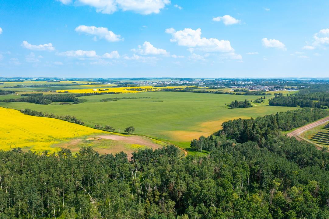Range Road 283C, Innisfail, AB