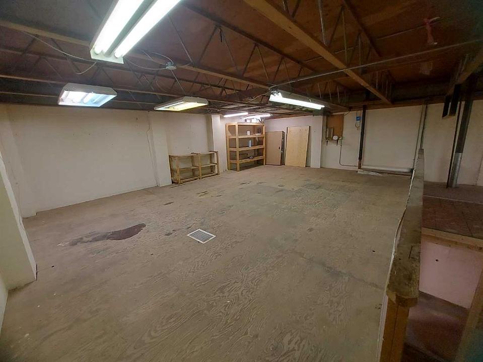 5912 54 Avenue, Red Deer, AB