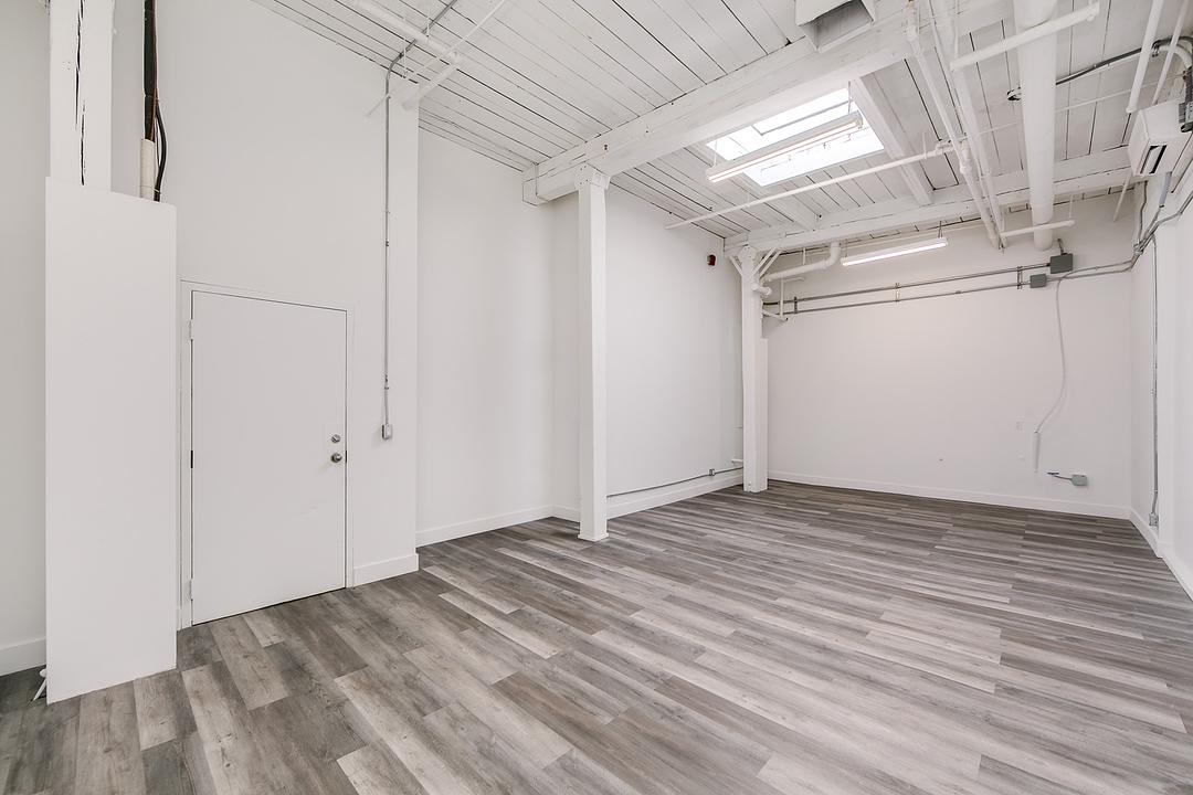 209 - 290 Carlaw Avenue, Toronto, ON