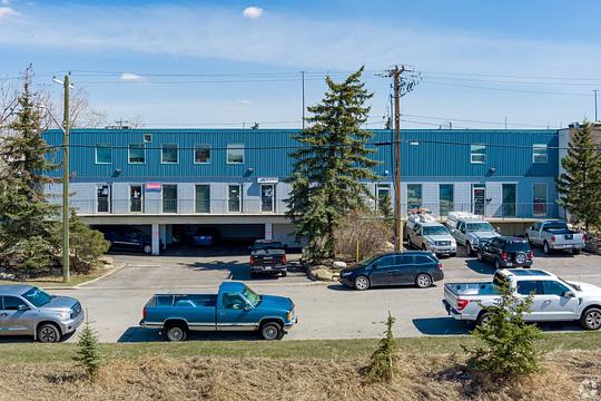 Bay 5 - 3 Skyline Crescent Nort... – Industrial For Lease