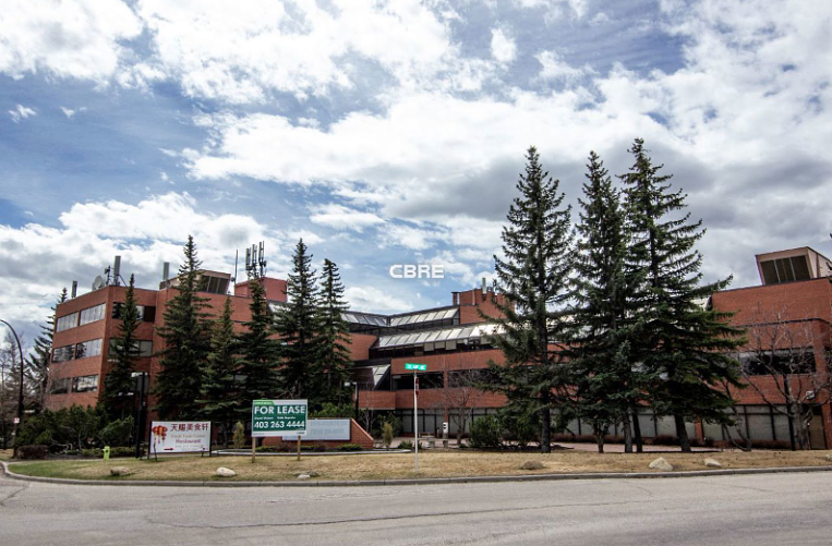 305 - 3115 12 St NE, Calgary, AB