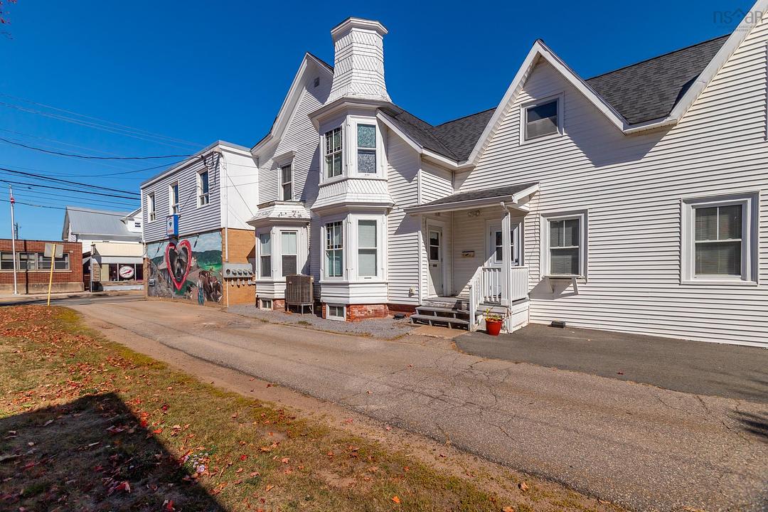 284 Main Street, Middleton, NS